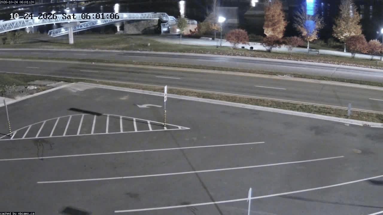 Web Cam image of Fredericton (St. John River)