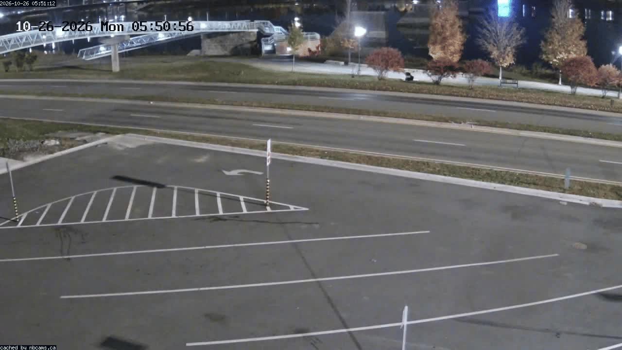 Web Cam image of Fredericton (St. John River)