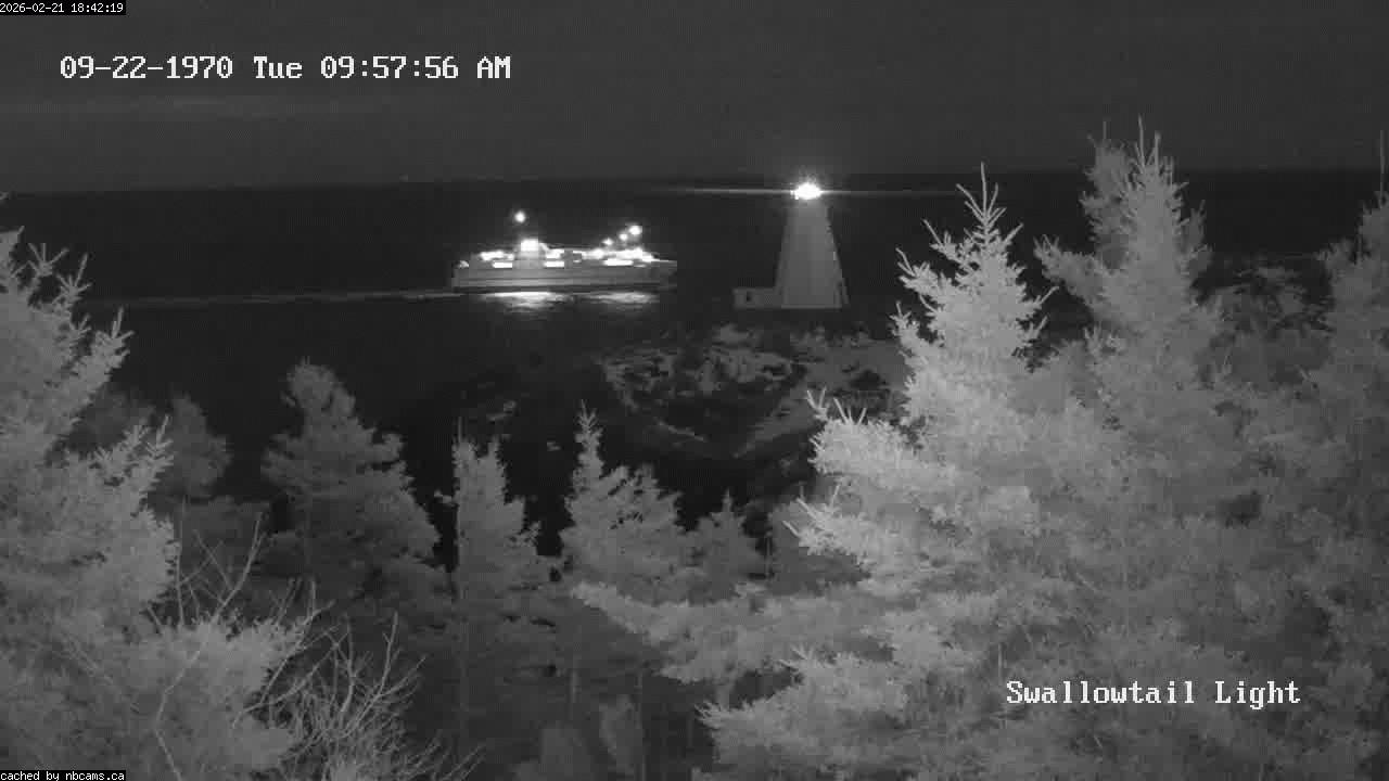 Web Cam image of Grand Manan (Swallowtail Light House)