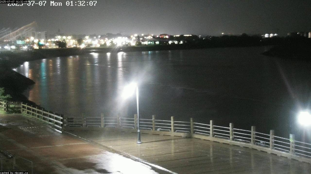 Web Cam image of Moncton (Bore Park)