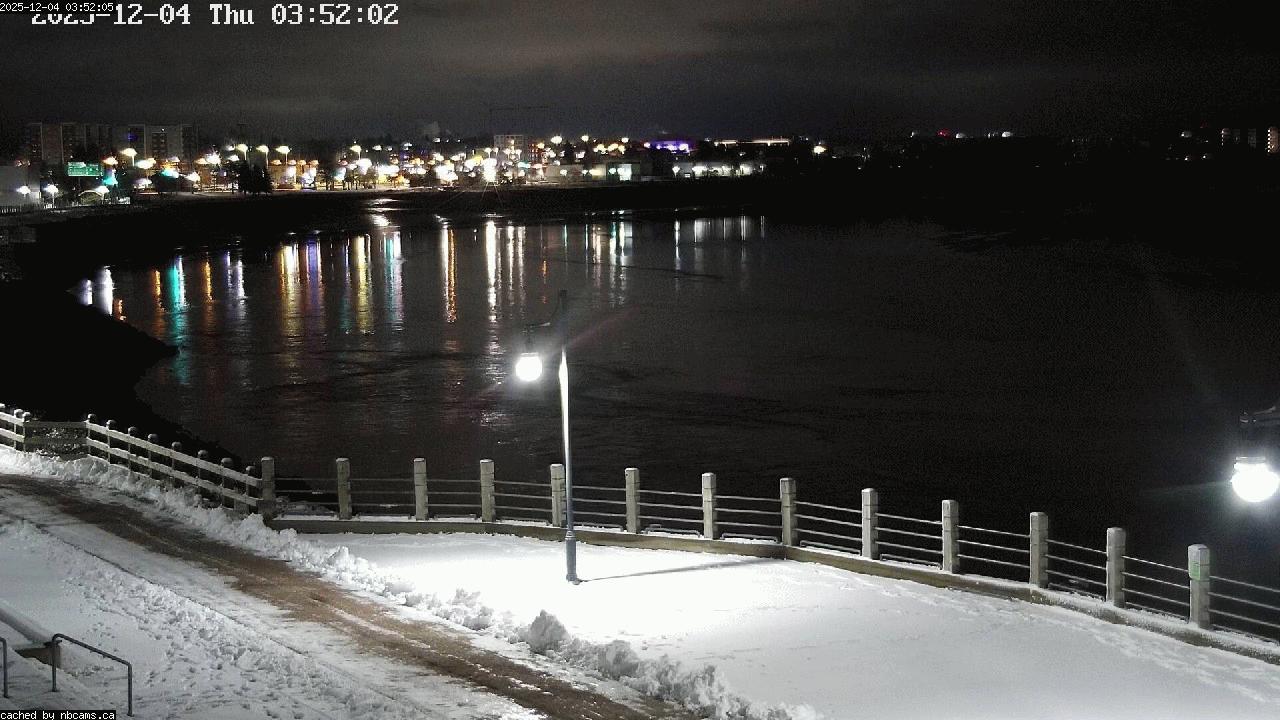 Web Cam image of Moncton (Bore Park)