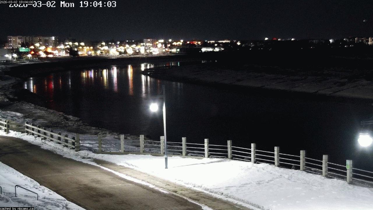 Web Cam image of Moncton (Bore Park)