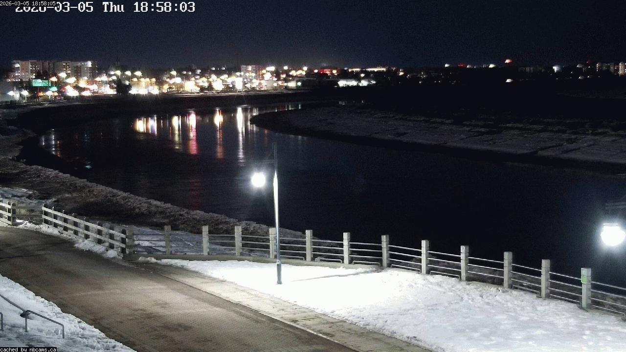 Web Cam image of Moncton (Bore Park)