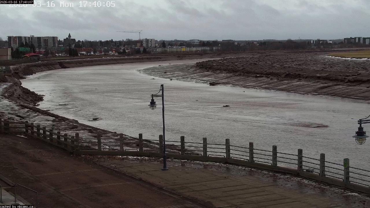 Web Cam image of Moncton (Bore Park)