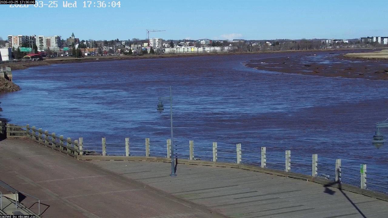 Web Cam image of Moncton (Bore Park)