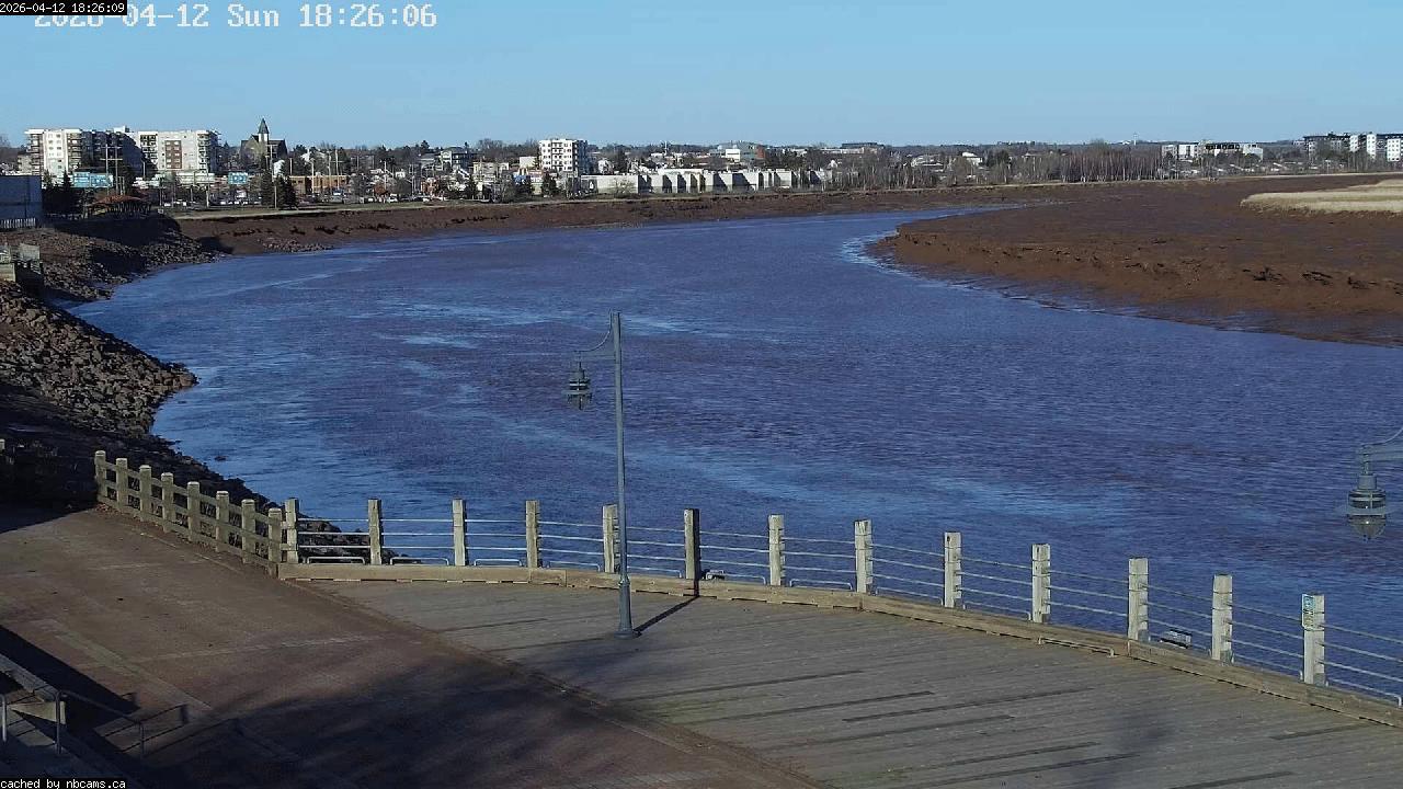 Web Cam image of Moncton (Bore Park)