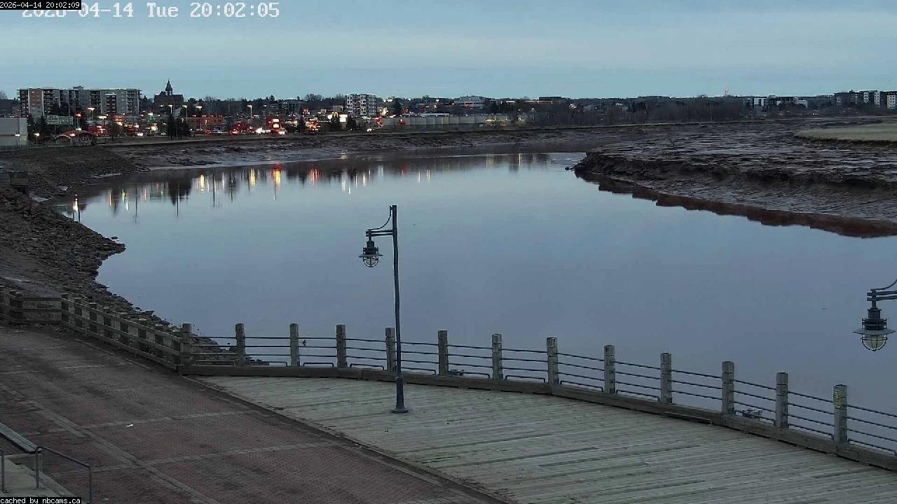 Web Cam image of Moncton (Bore Park)
