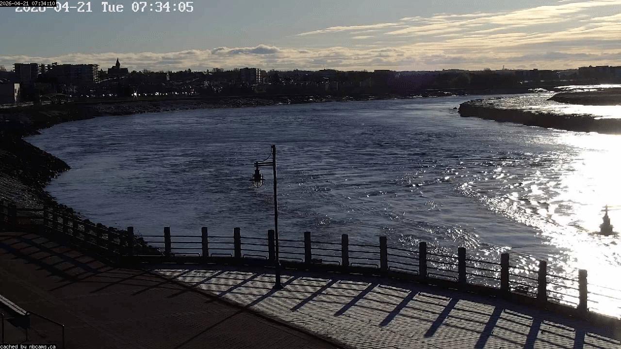 Web Cam image of Moncton (Bore Park)