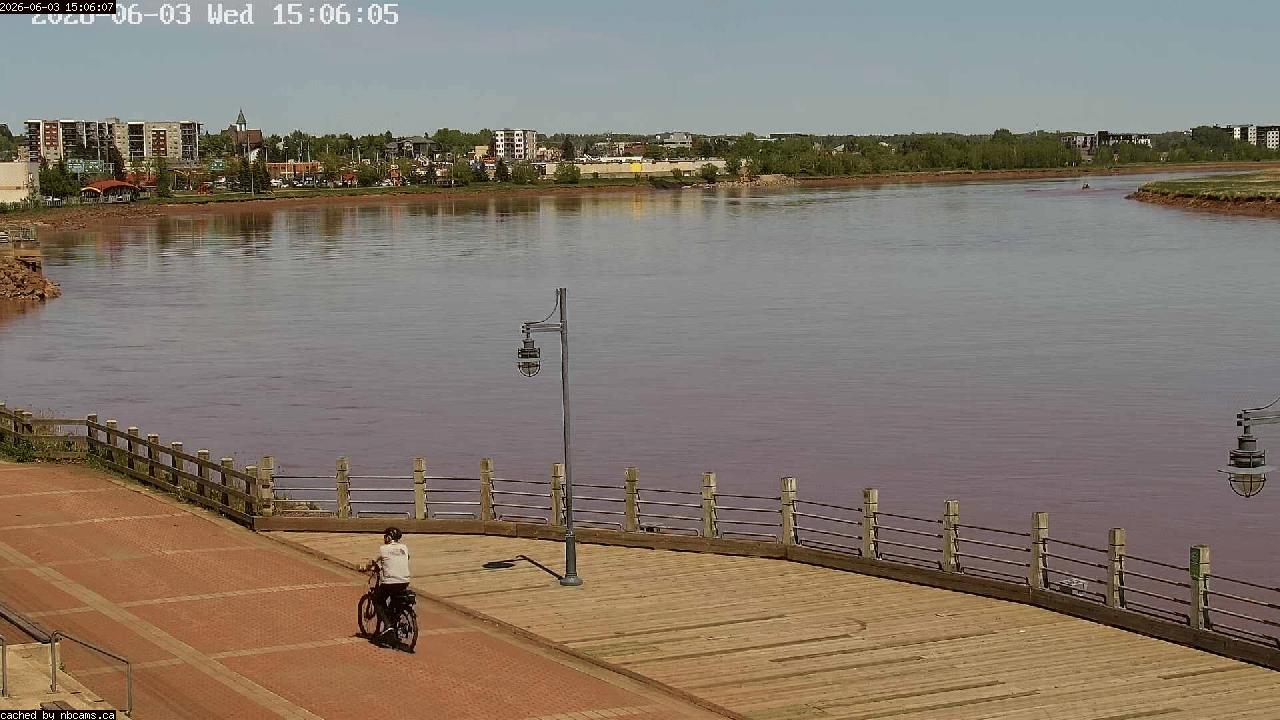 Web Cam image of Moncton (Bore Park)