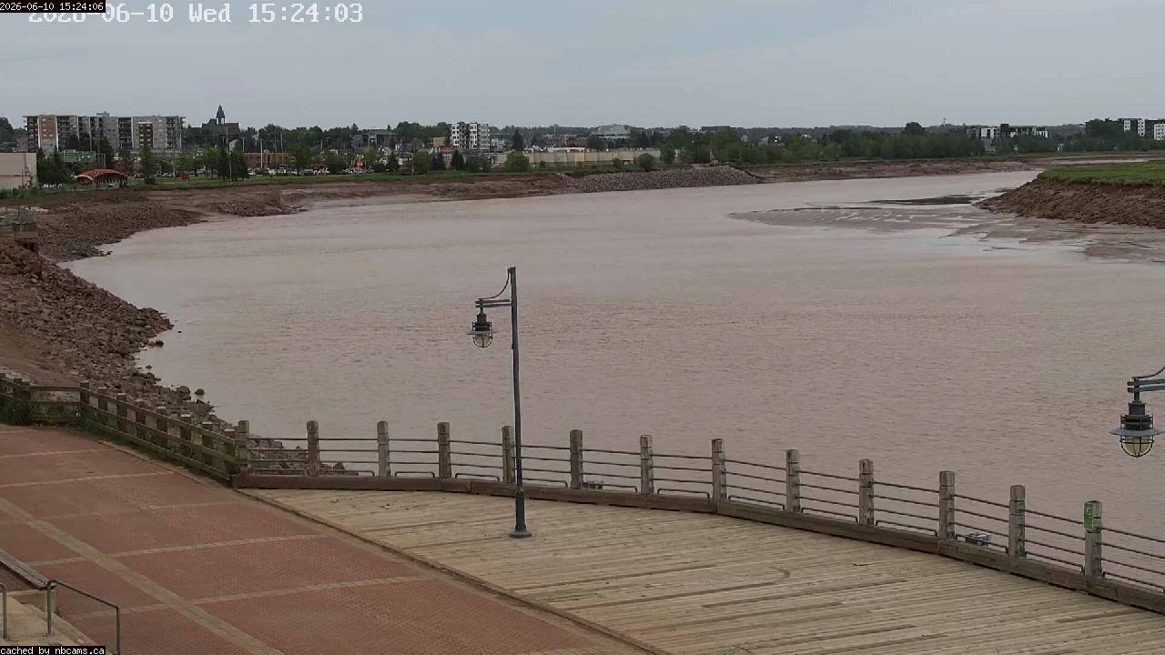 Web Cam image of Moncton (Bore Park)