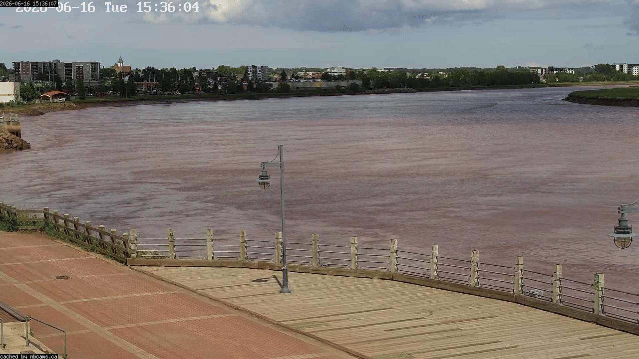 Web Cam image of Moncton (Bore Park)