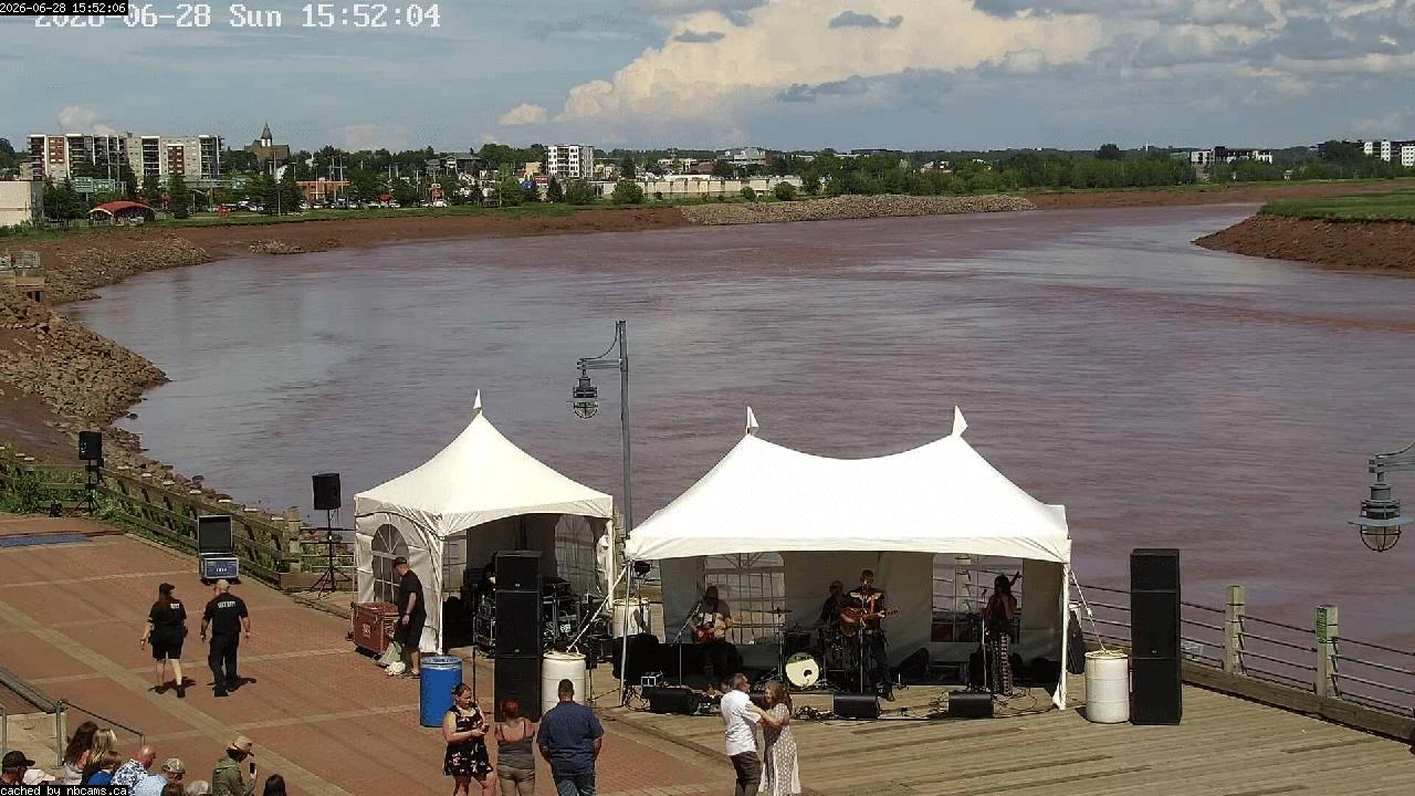 Web Cam image of Moncton (Bore Park)