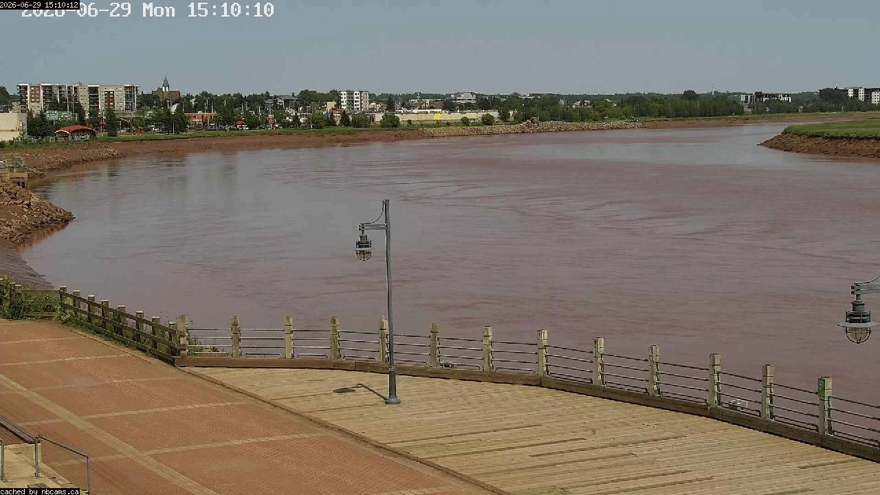 Web Cam image of Moncton (Bore Park)
