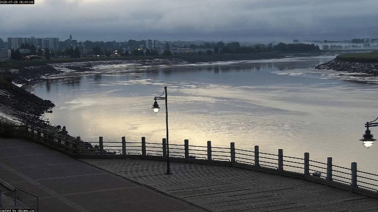 Web Cam image of Moncton (Bore Park)