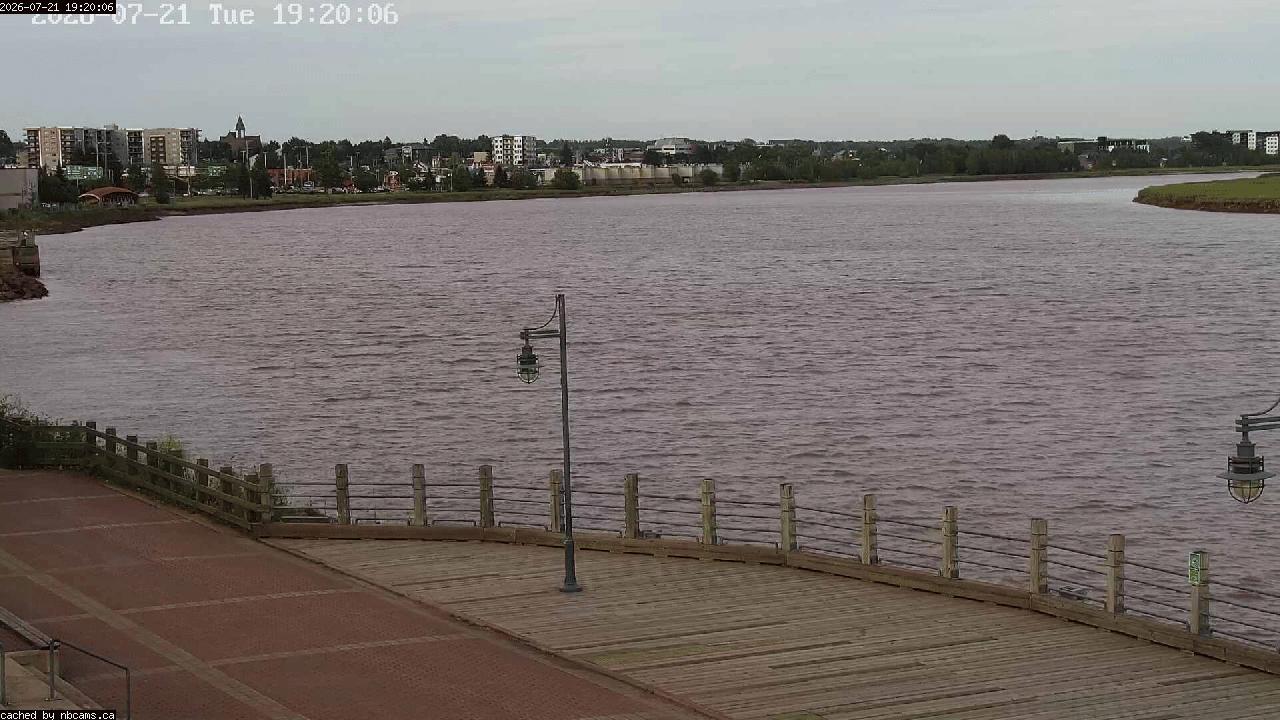 Web Cam image of Moncton (Bore Park)