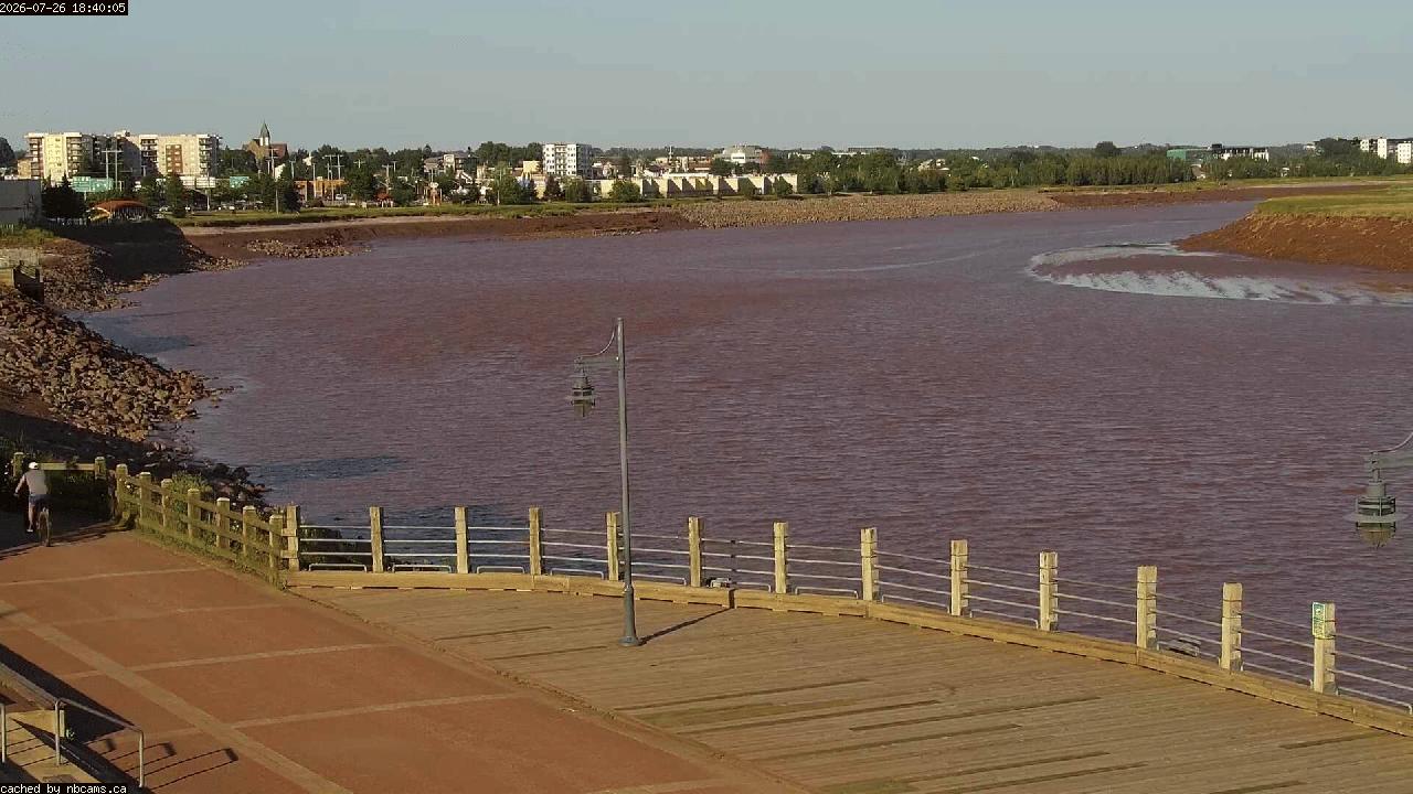 Web Cam image of Moncton (Bore Park)