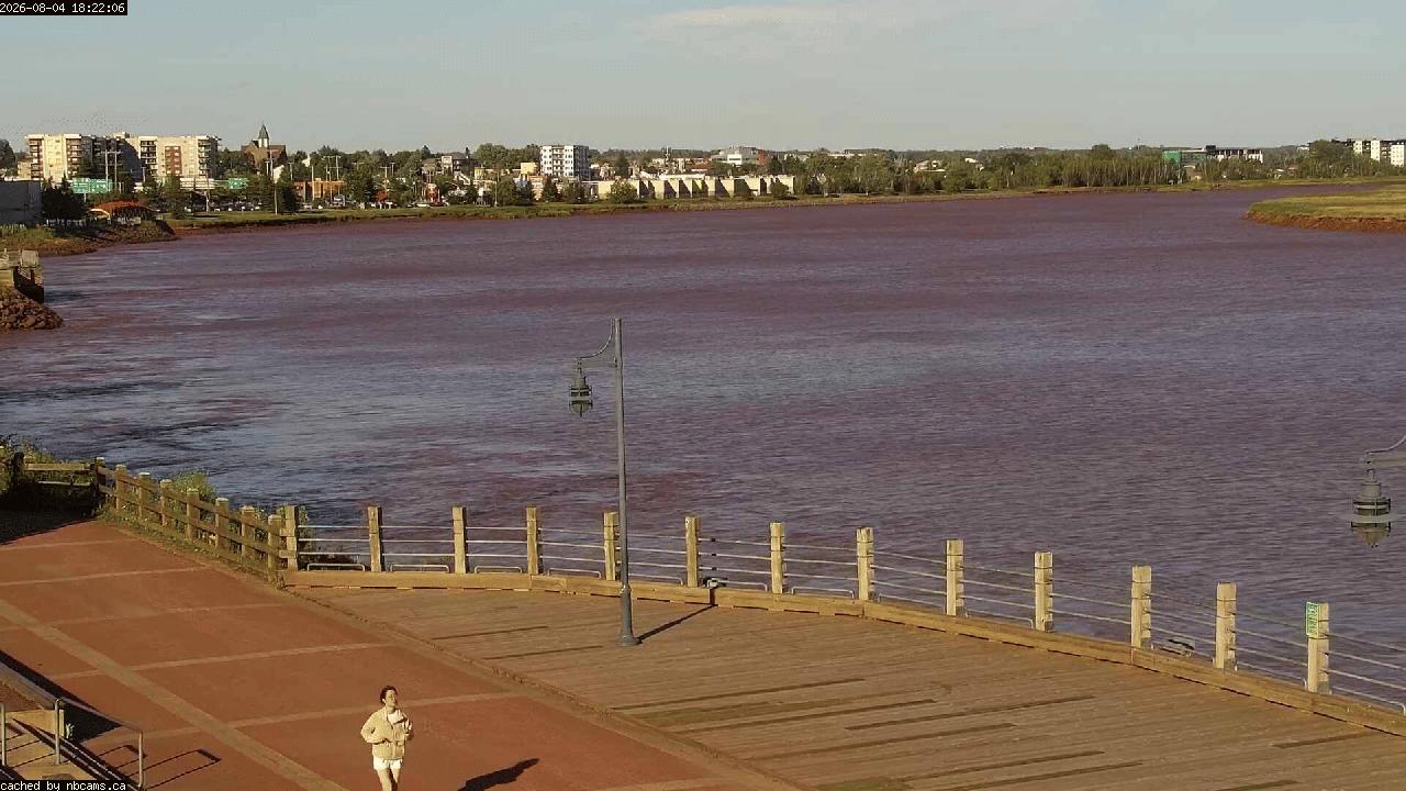 Web Cam image of Moncton (Bore Park)