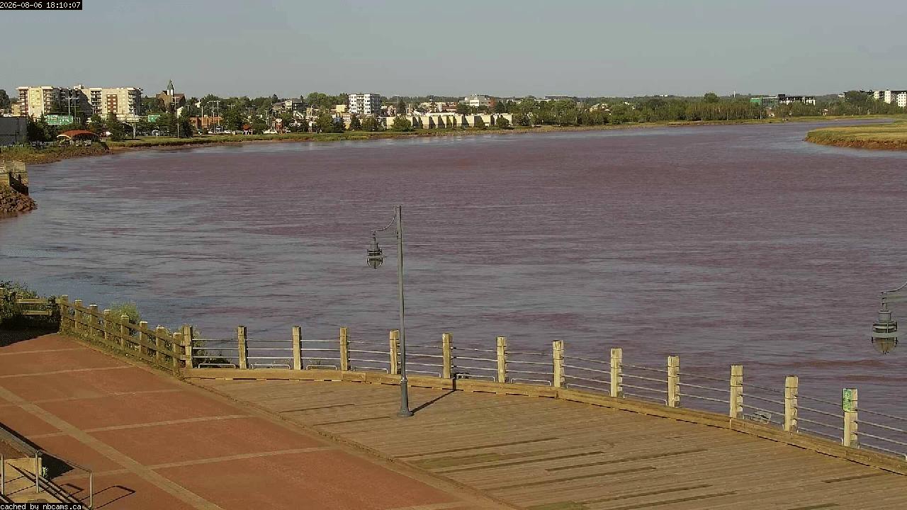 Web Cam image of Moncton (Bore Park)