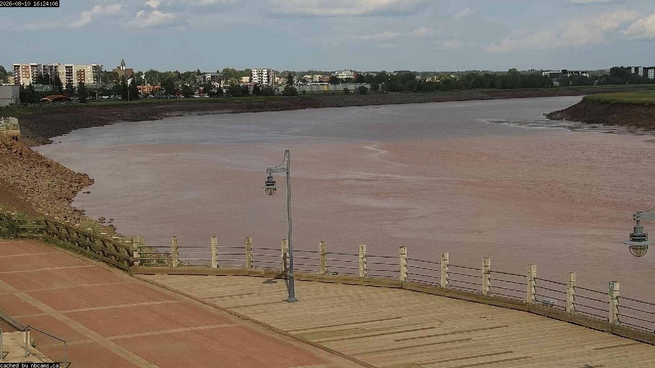 Web Cam image of Moncton (Bore Park)