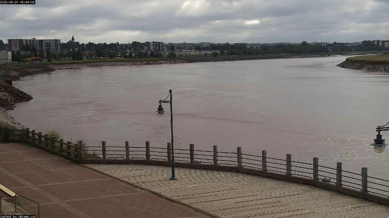 Web Cam image of Moncton (Bore Park)