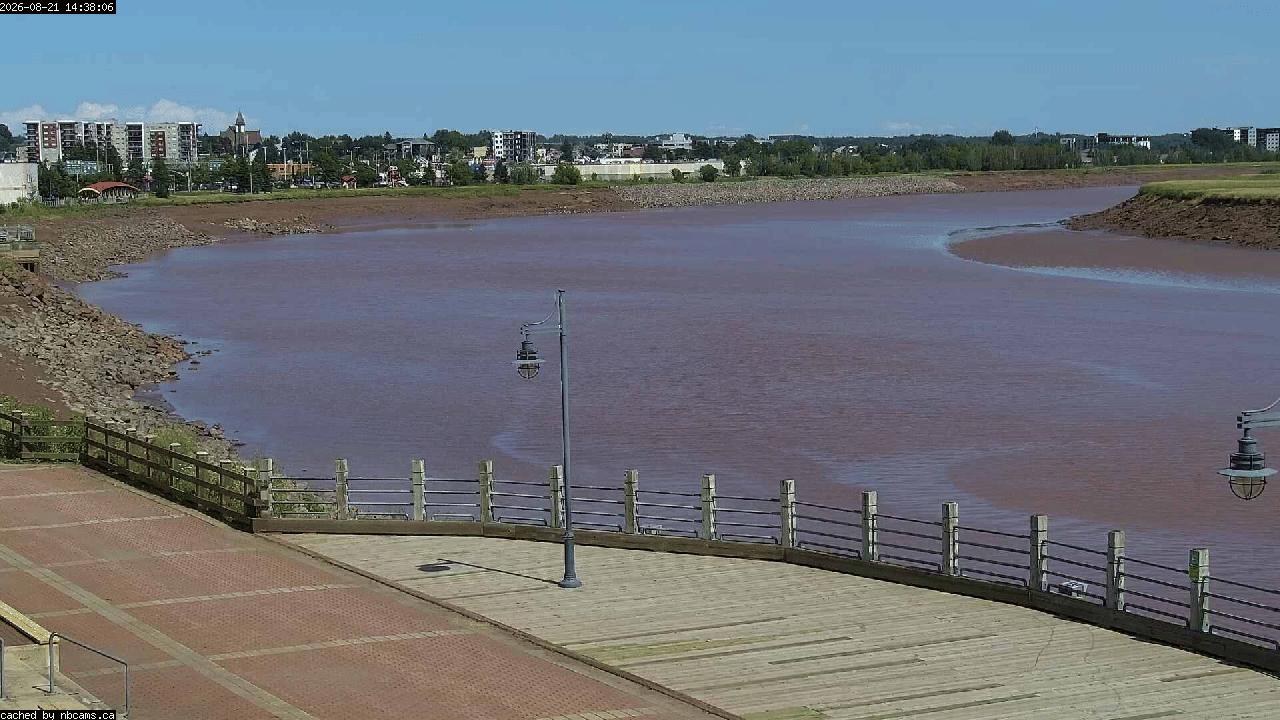 Web Cam image of Moncton (Bore Park)