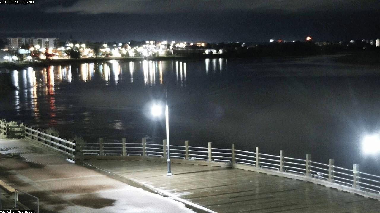 Web Cam image of Moncton (Bore Park)