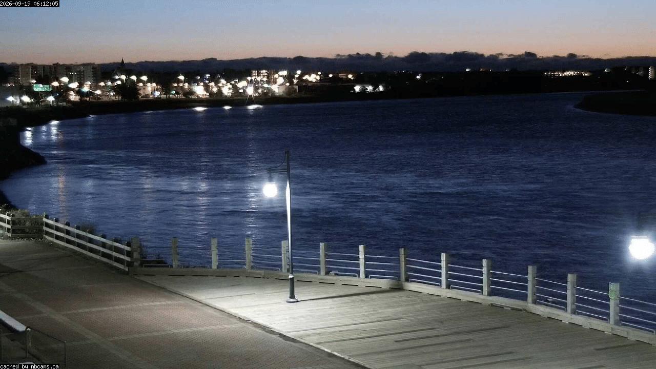 Web Cam image of Moncton (Bore Park)