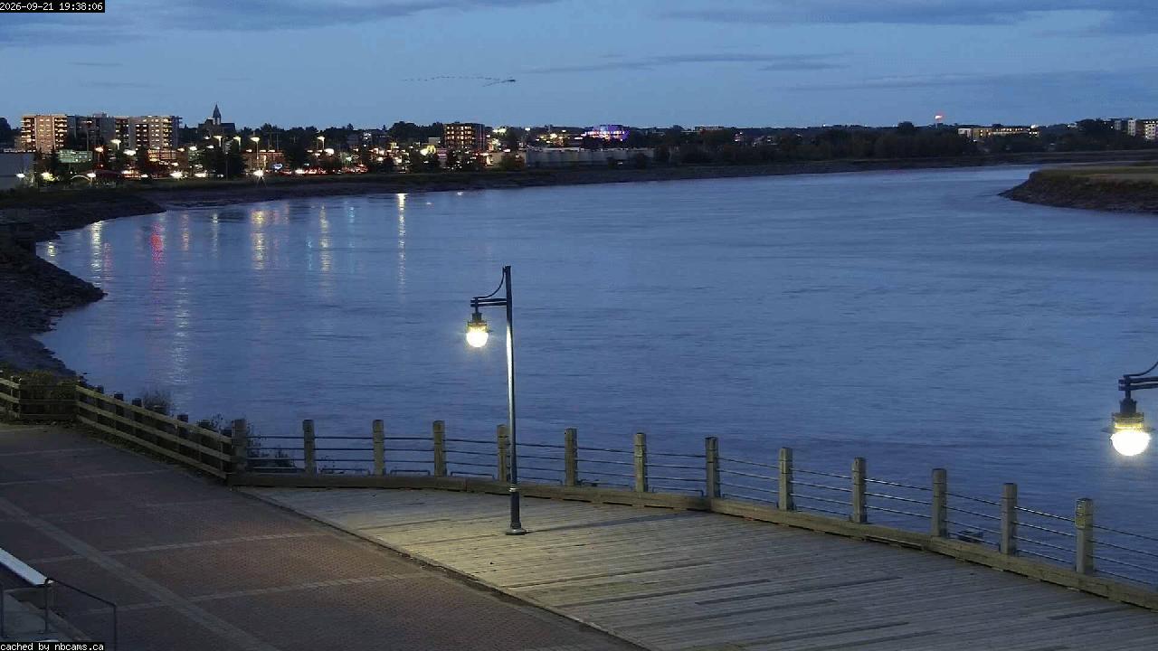 Web Cam image of Moncton (Bore Park)