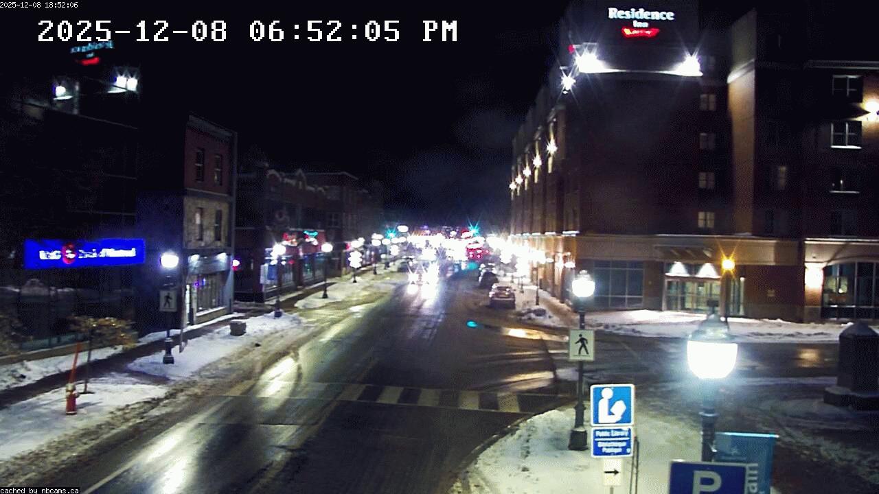 Web Cam image of Moncton (Main Street East)