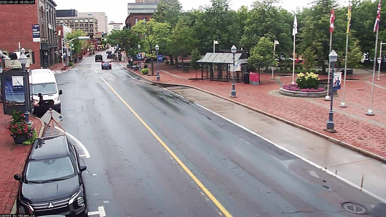 Web Cam image of Moncton (Main Street East)