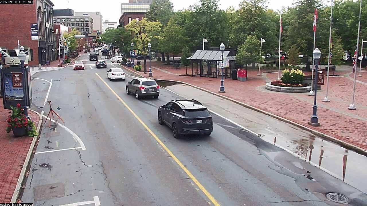 Web Cam image of Moncton (Main Street East)
