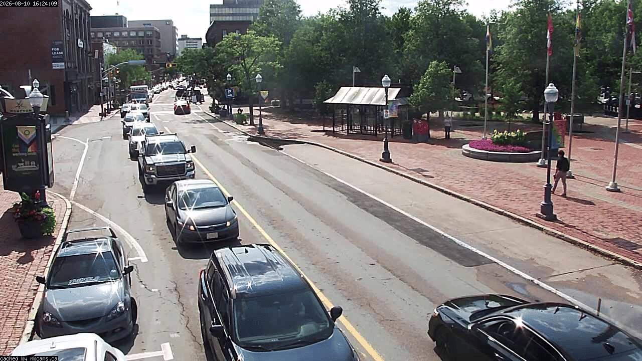 Web Cam image of Moncton (Main Street West)