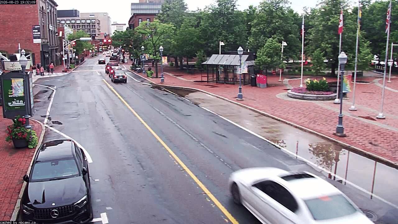 Web Cam image of Moncton (Main Street West)