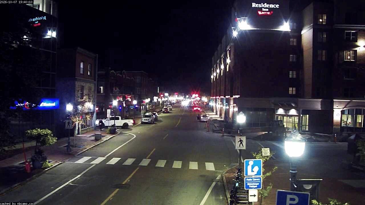 Web Cam image of Moncton (Main Street West)