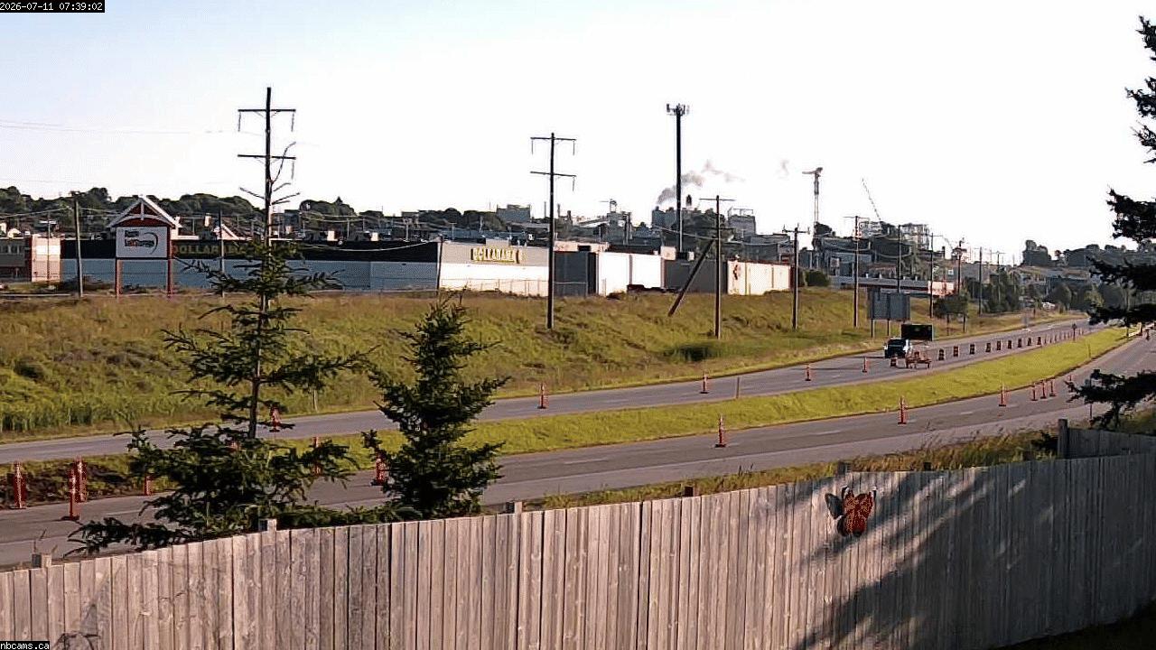 Outdoor web cam in Saint John, New Brunswick - Camera # 2 (Showing a view of NB Highway 1)