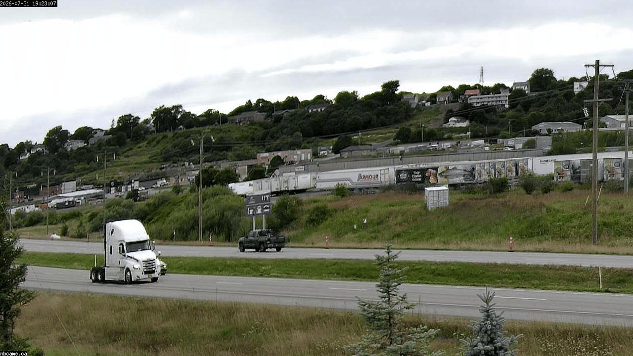 Outdoor web cam in Saint John, New Brunswick - Camera # 1 (Showing a view of NB Highway 1)