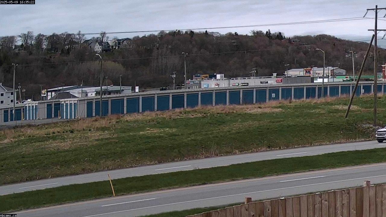Outdoor web cam in Saint John, New Brunswick - Camera # 1 (Showing a view of NB Highway 1)