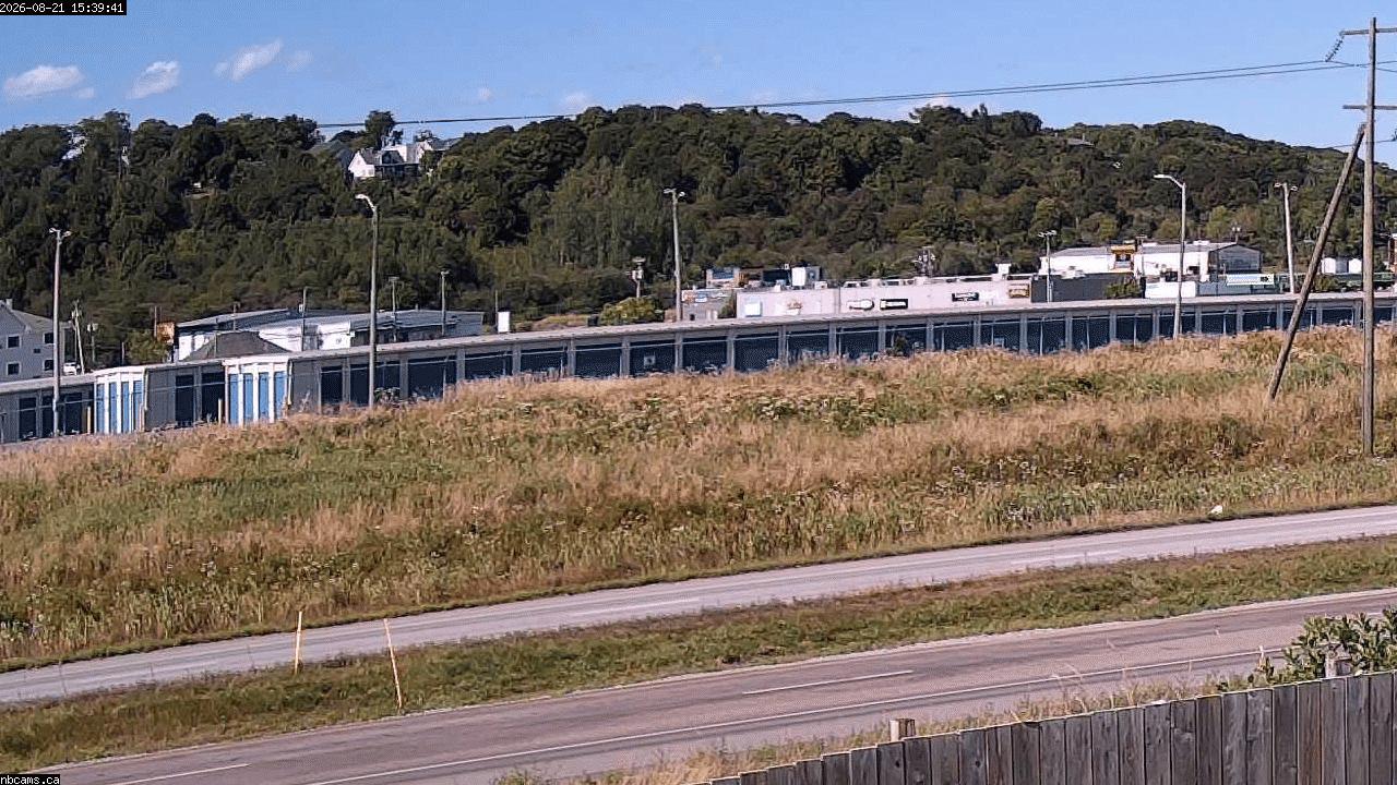 Outdoor web cam in Saint John, New Brunswick - Camera # 1 (Showing a view of NB Highway 1)